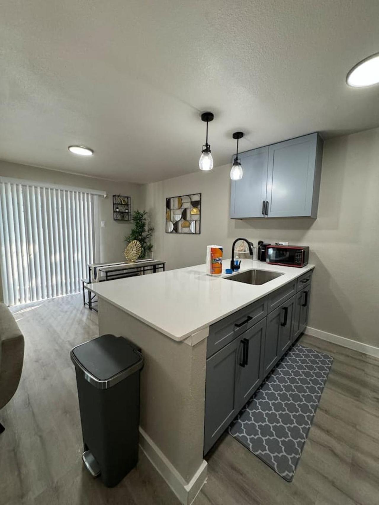 Apartment Dt Cozy Gem 1bd *