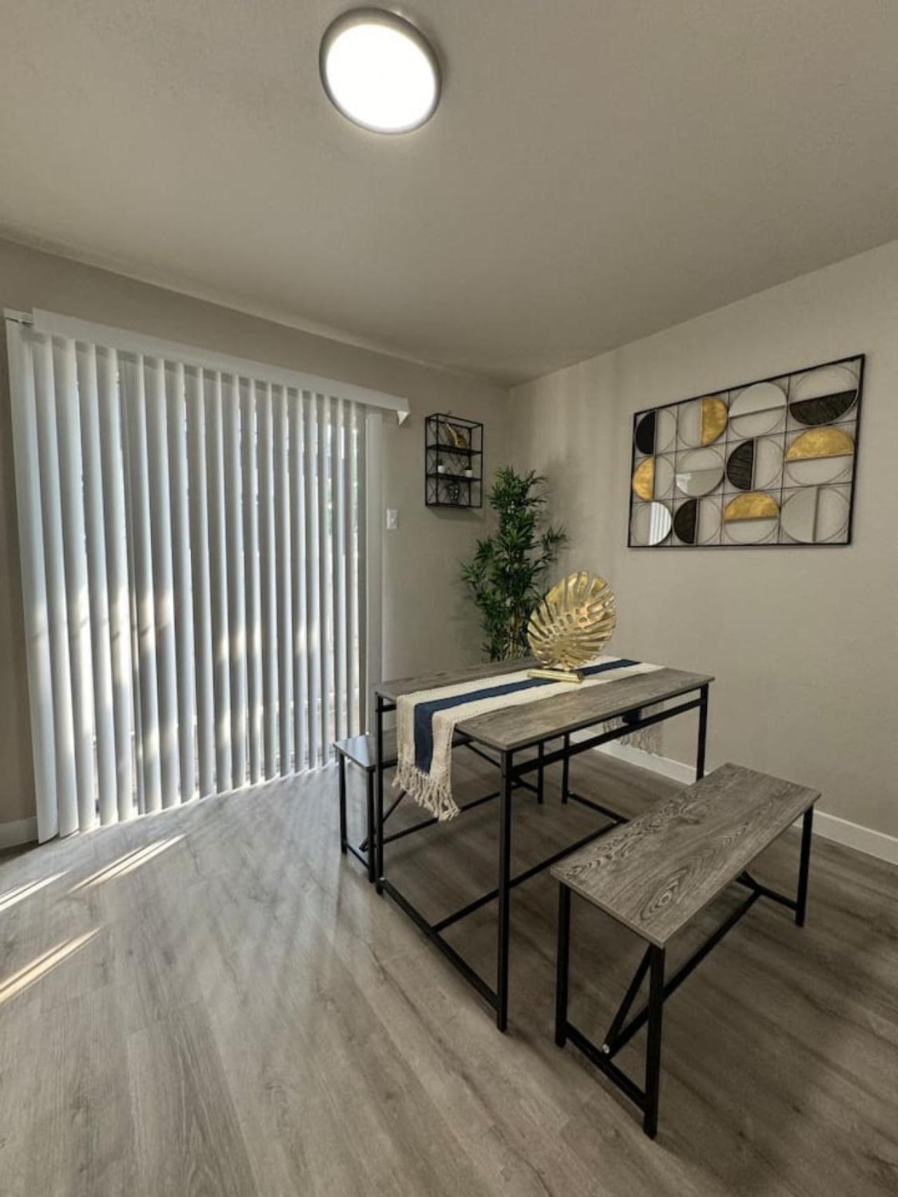 Dt Cozy Gem 1bd * Dallas