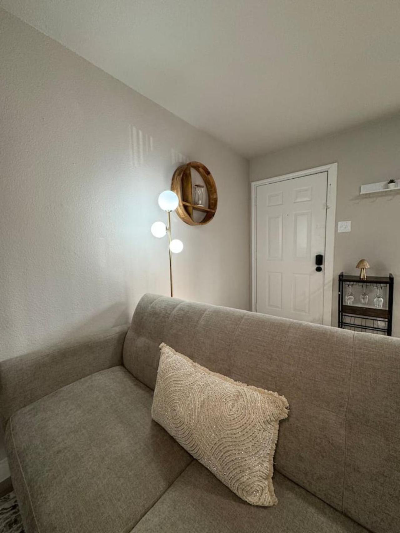 Apartment Dt Cozy Gem 1bd *