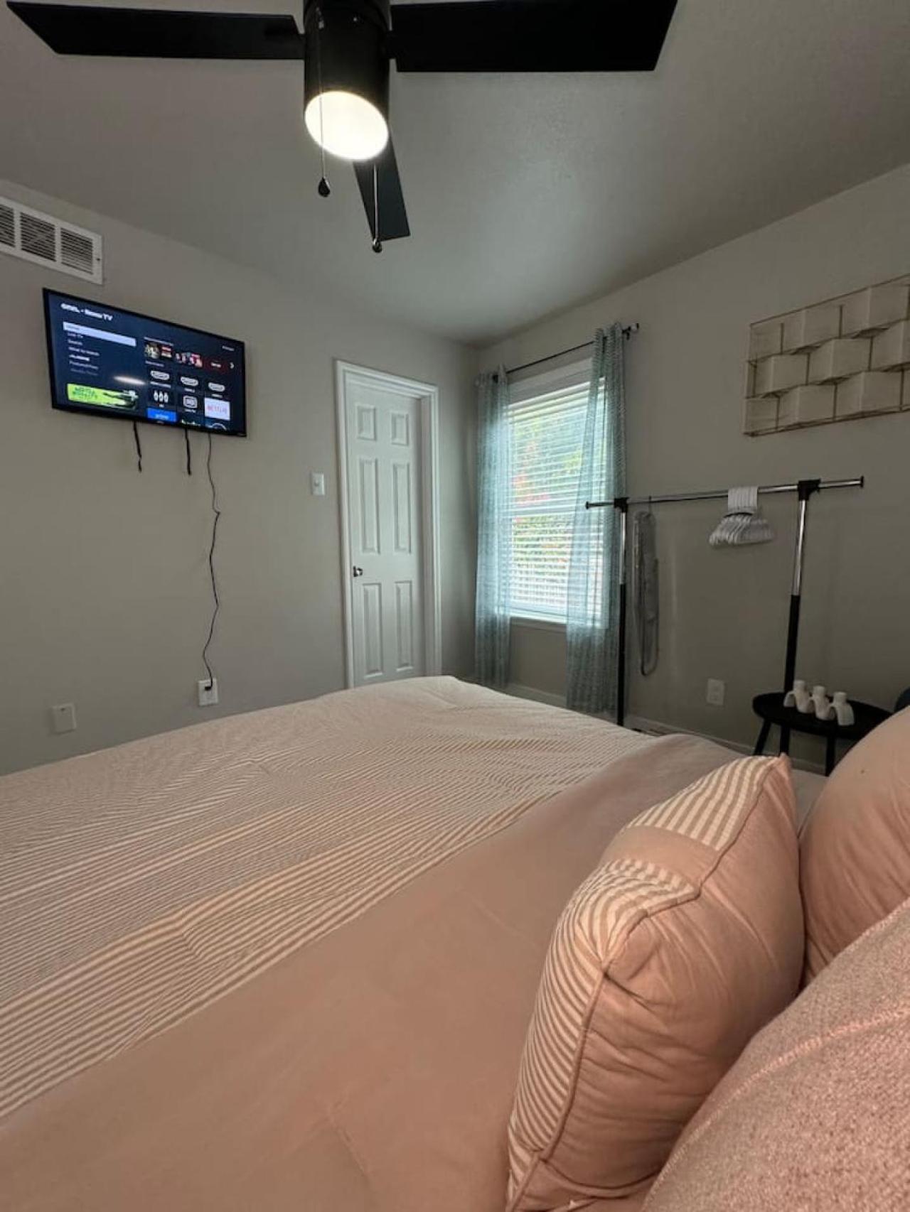 Dt Cozy Gem 1bd * Dallas